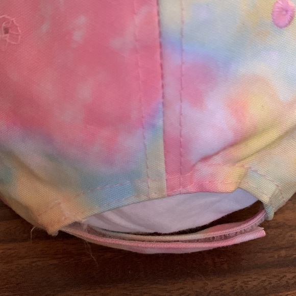 Multicolor cap - Picture 4 of 5